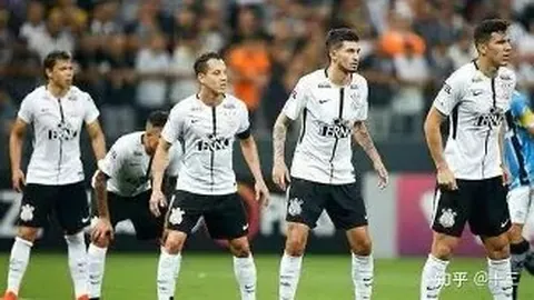 “多特蒙德与詹续约进展受阻，球员或面临下赛季自由身危机”